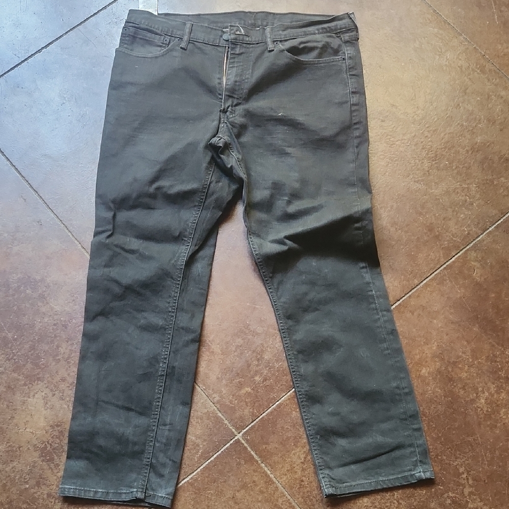 listing-status-banner